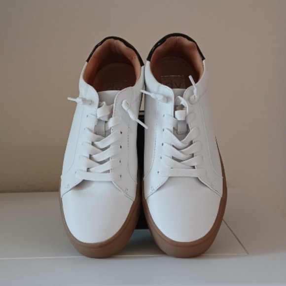 DV by Dolce Vita Shoes - LIKE NEW! DV by Dolce Vita Faux Leather "Abigale" Sneakers